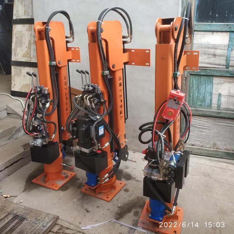 辽阳县重汽蓝牌随车吊 3.2吨 国六动力强 液压驱动 农用自卸起重机